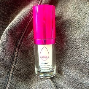 💟Beautyblender Re-Dew Set & Refresh Spray💗